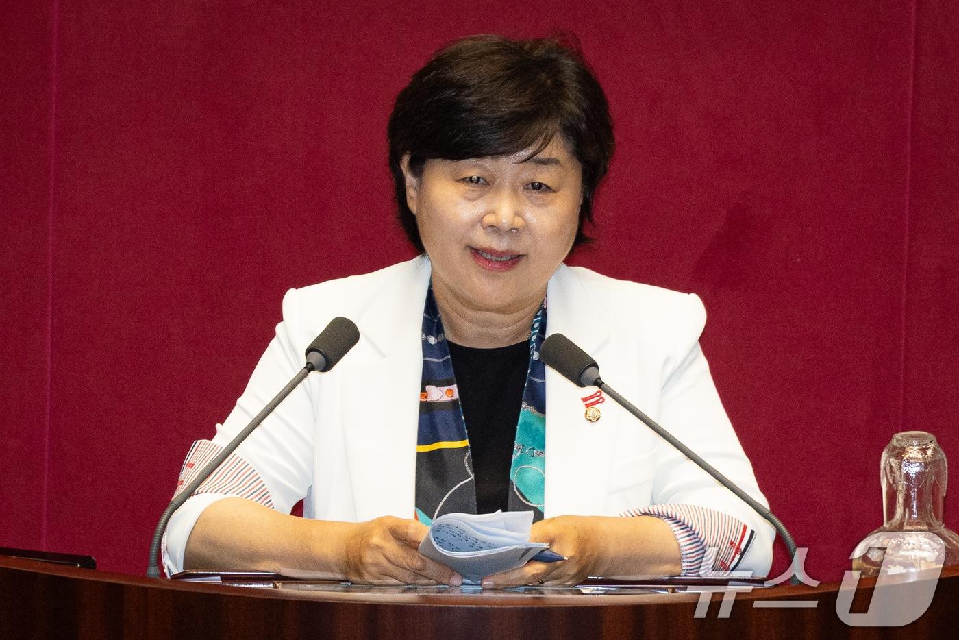 본문 이미지 - 제22대 국회 후반기 서영교 법제사법위원장. 2026.6.30 ⓒ 뉴스1 유승관 기자