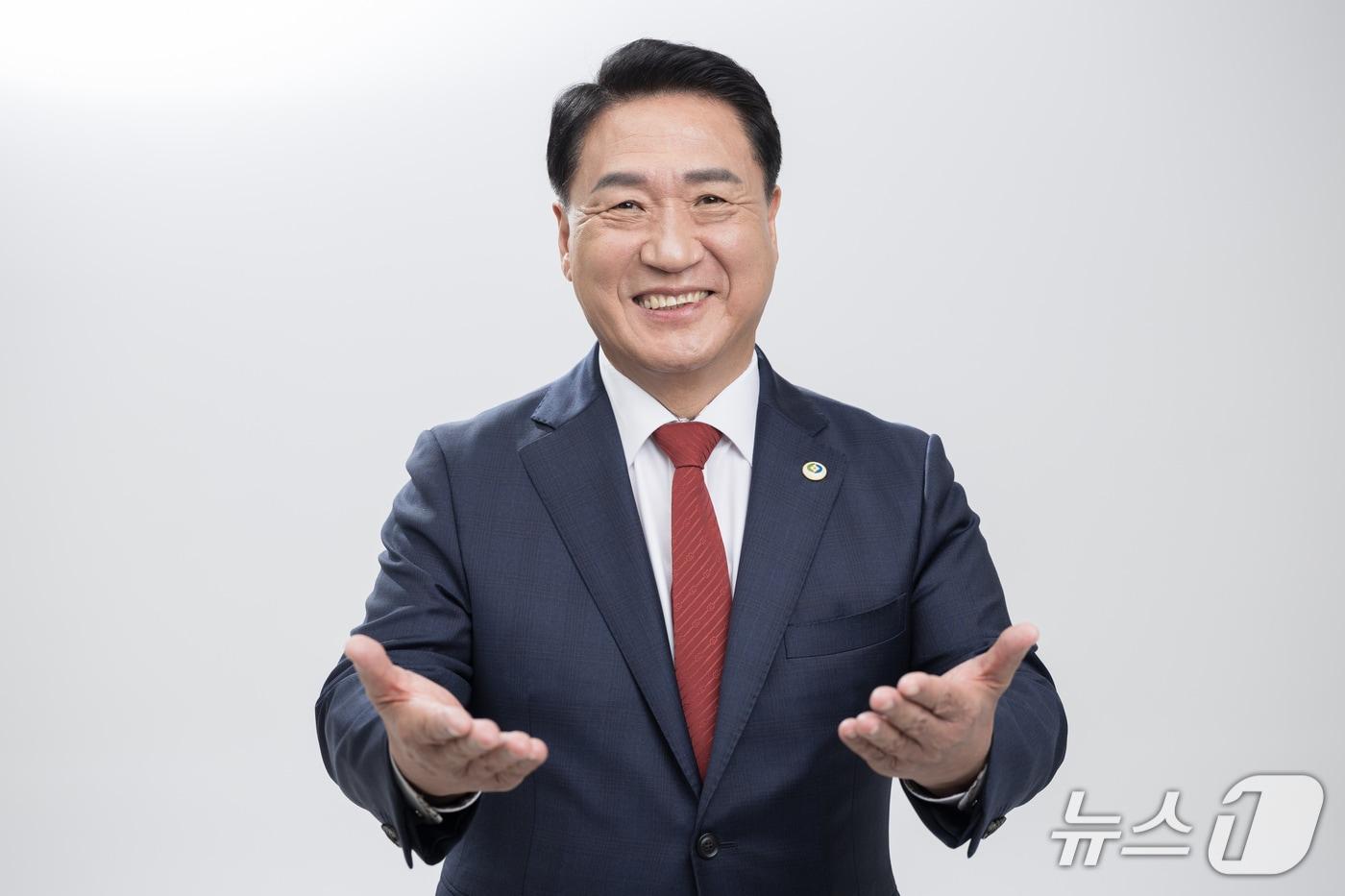 본문 이미지 - 국민의힘 정영철 영동군수 당선인.(자료사진)/뉴스1 