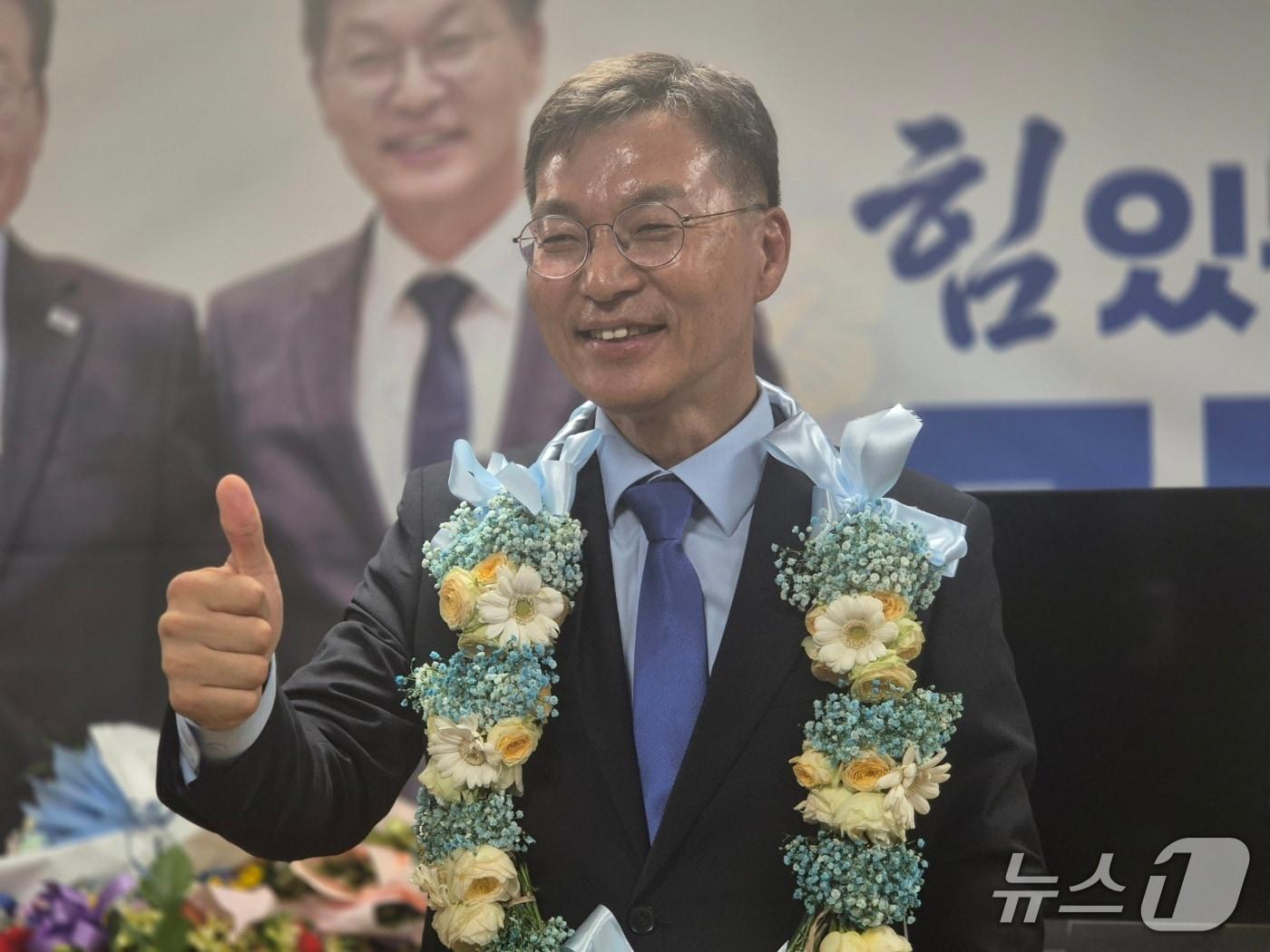 본문 이미지 - 김중남 6·3 지방선거 강원 강릉시장 당선인.윤왕근 기자