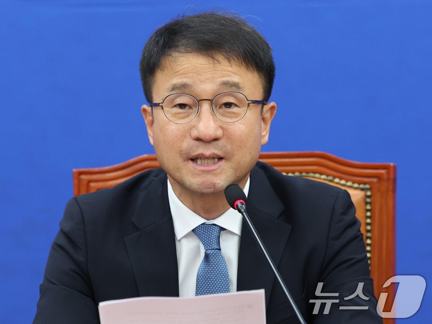 본문 이미지 - 한병도 더불어민주당 원내대표가 4일 오전 서울 여의도 국회에서 열린 정책조정회의에서 모두발언을 하고 있다. 2026.6.4 ⓒ 뉴스1 황기선 기자
