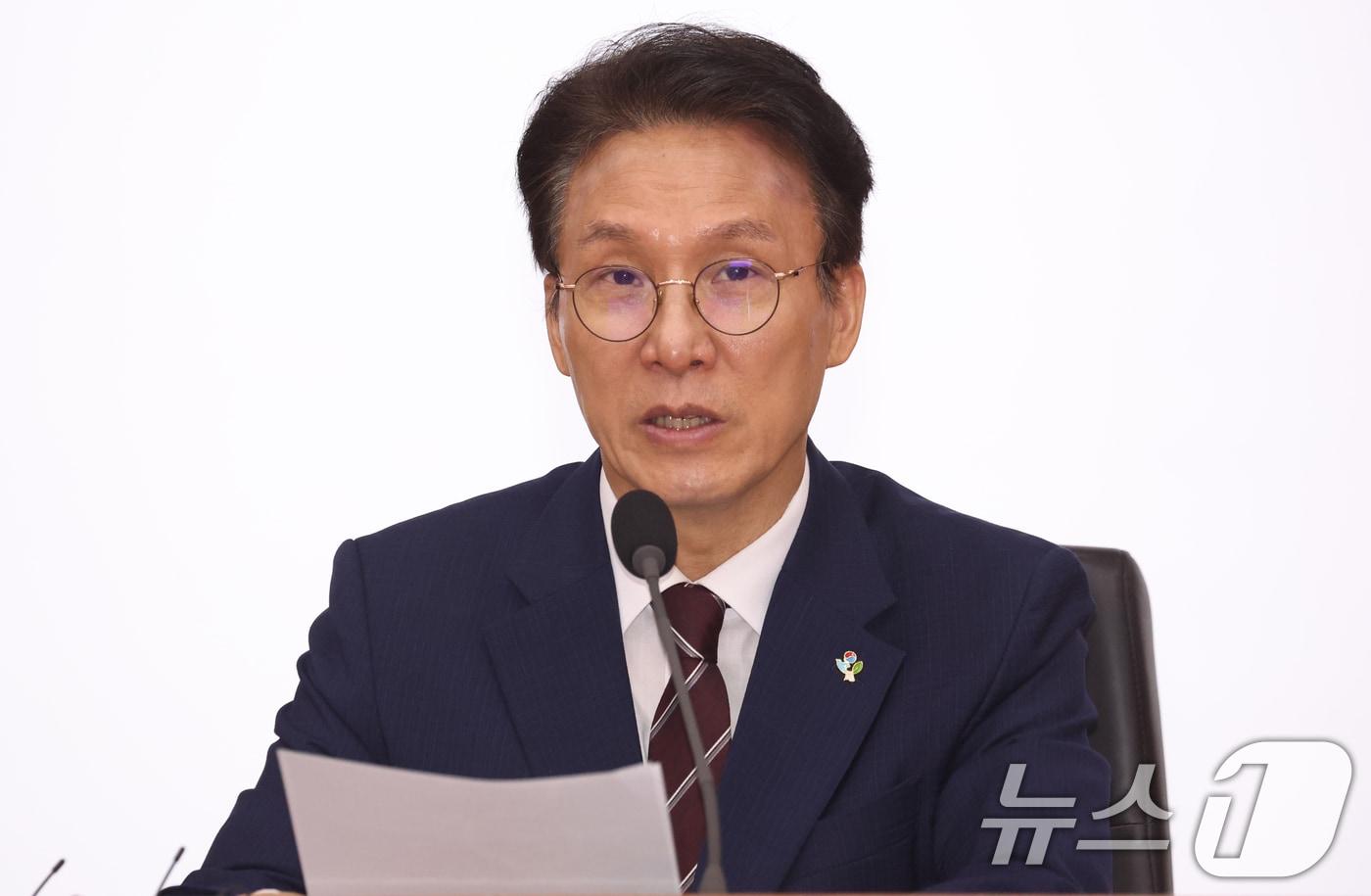본문 이미지 - 김민석 국무총리가 지난 4일 오전 서울 종로구 정부서울청사 별관에서 열린 드론·대드론 통합 TF 최종보고회의에서 모두 발언을 하고 있다. 2026.6.4 ⓒ 뉴스1 김명섭 기자