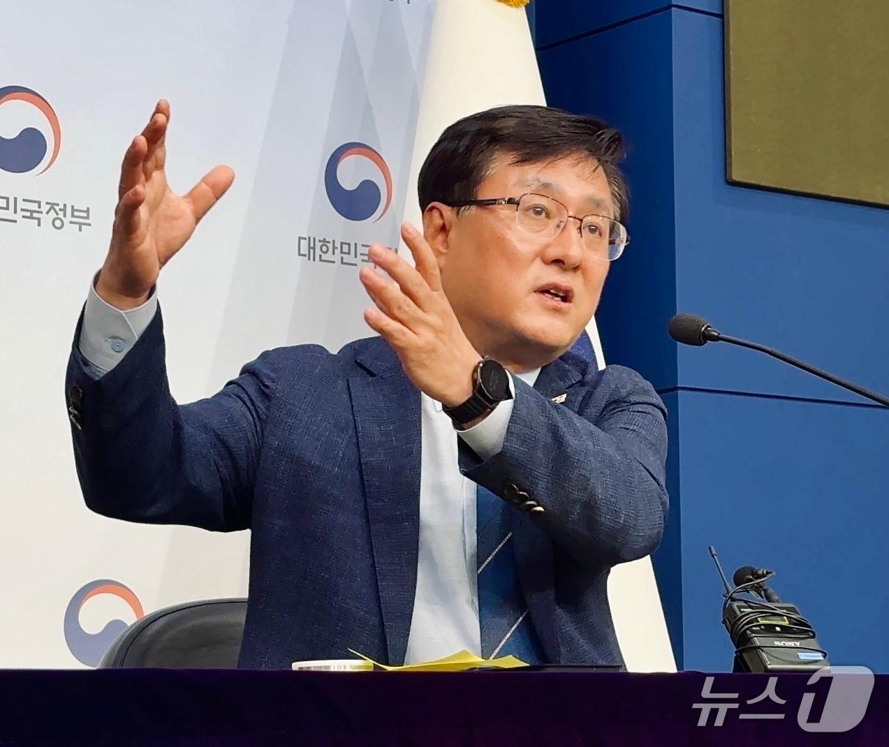 본문 이미지 - 4일 정부서울청사에서 김성환 기후에너지환경부 장관이 이재명정부 출범 1주년 기념 기자회견에서 발언하고 있다. ⓒ 뉴스1 황덕현 기자