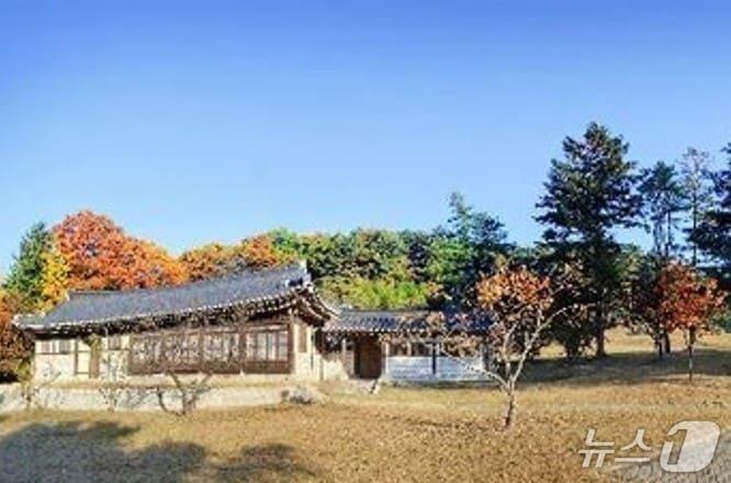 본문 이미지 - 현충사 충무공 고택 ⓒ News1 2012.10.16/뉴스1