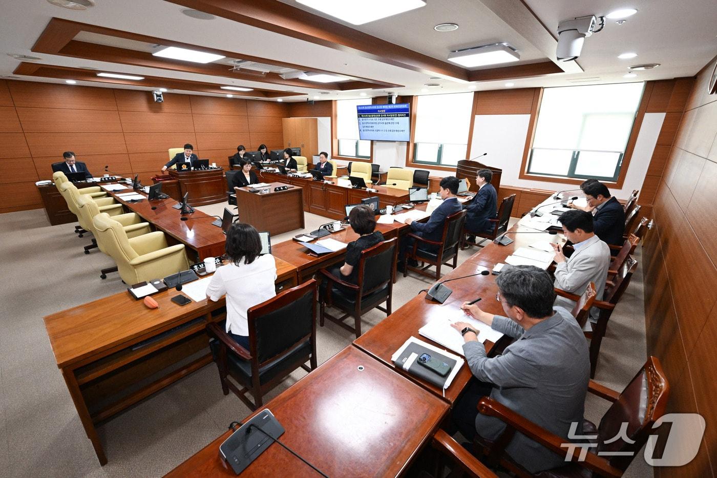 본문 이미지 - 울산시의회 의회운영위원회가 5일 회의를 열고 있다.(울산시의회 제공. 재판매 및 DB금지)/뉴스1