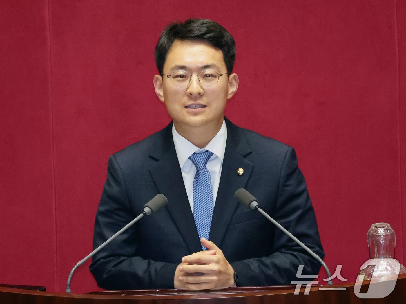 본문 이미지 - 박지원 더불어민주당 의원(전북 군산·김제·부안을)  ⓒ 뉴스1 황기선 기자