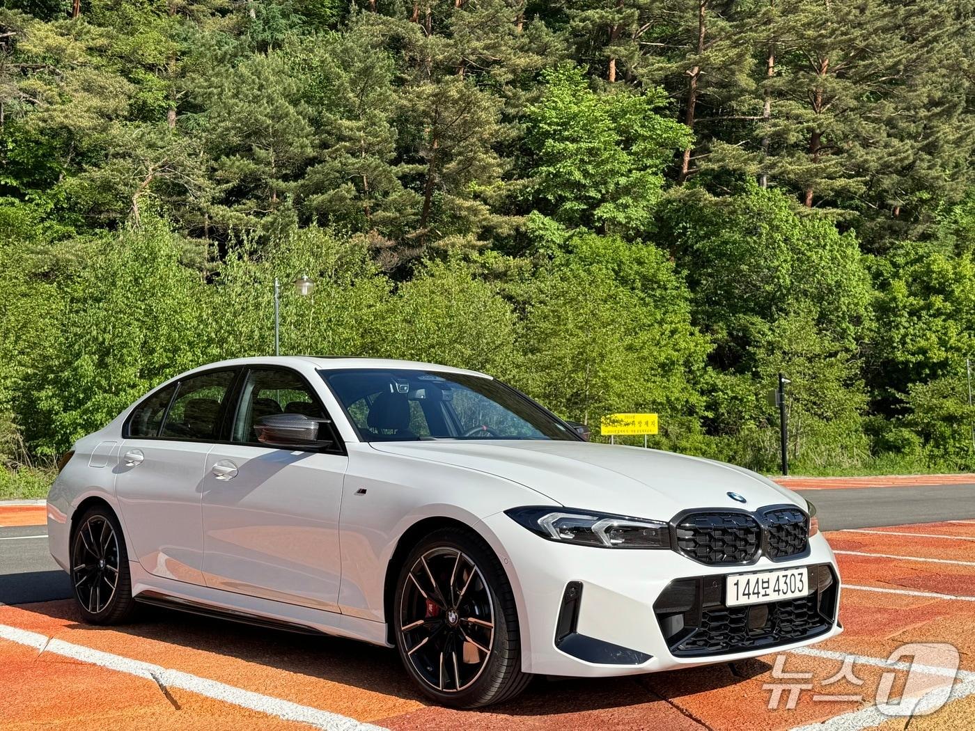 본문 이미지 - BMW M340i ⓒ 뉴스1 박종홍 기자