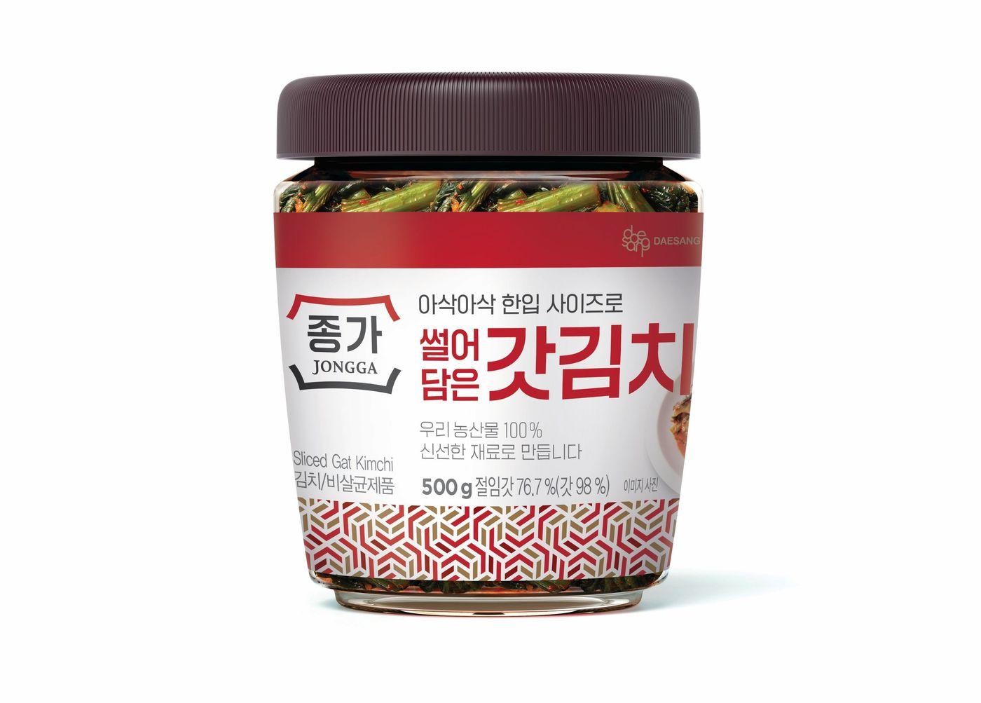 본문 이미지 - 종가 썰어담은 갓김치.(대상 제공)