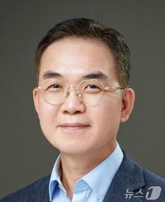 본문 이미지 - 변대석 한국나노기술원 제8대 원장. 변 원장은 삼성전자 기술임원(마스터)과 삼성공과대학교(SSIT) 교수 등을 지낸 반도체 기술 개발 전문가로, 임기는 2029년 6월 8일까지 3년이다. 2026.6.9 / 뉴스1 (한국나노기술원 제공)