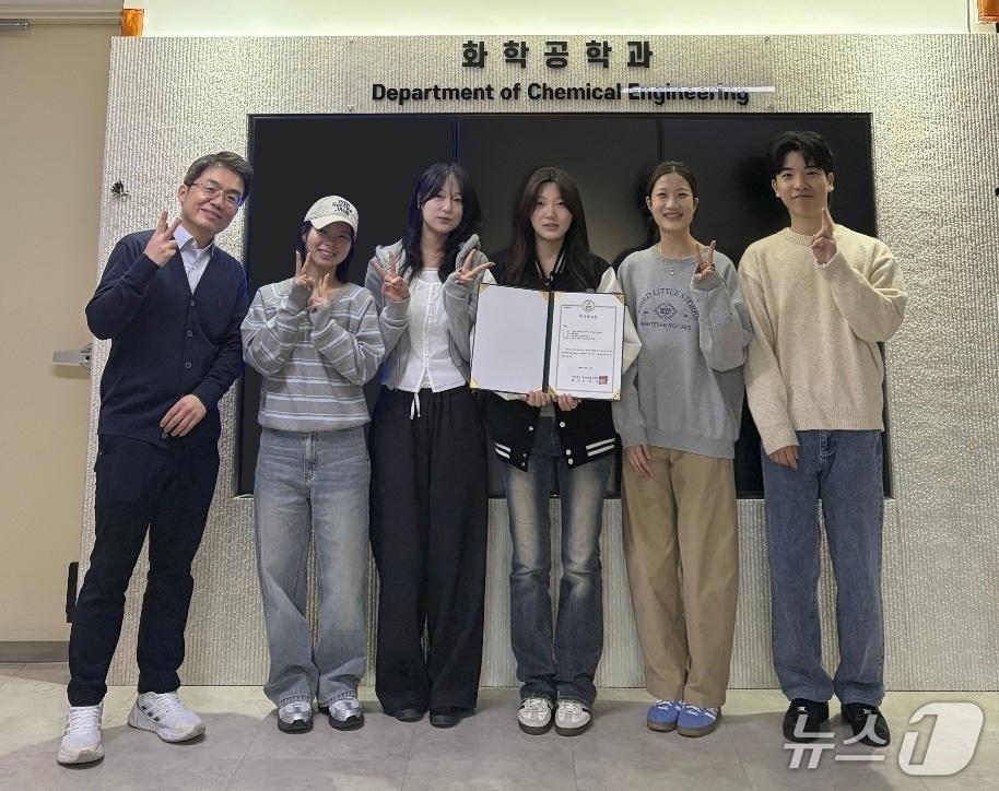 본문 이미지 - 명지대 학생팀이 '2026 한국생물공학회 춘계 캡스톤디자인 경진대회'(BB Jump) 금상을 수상했다.(명지대 제공)