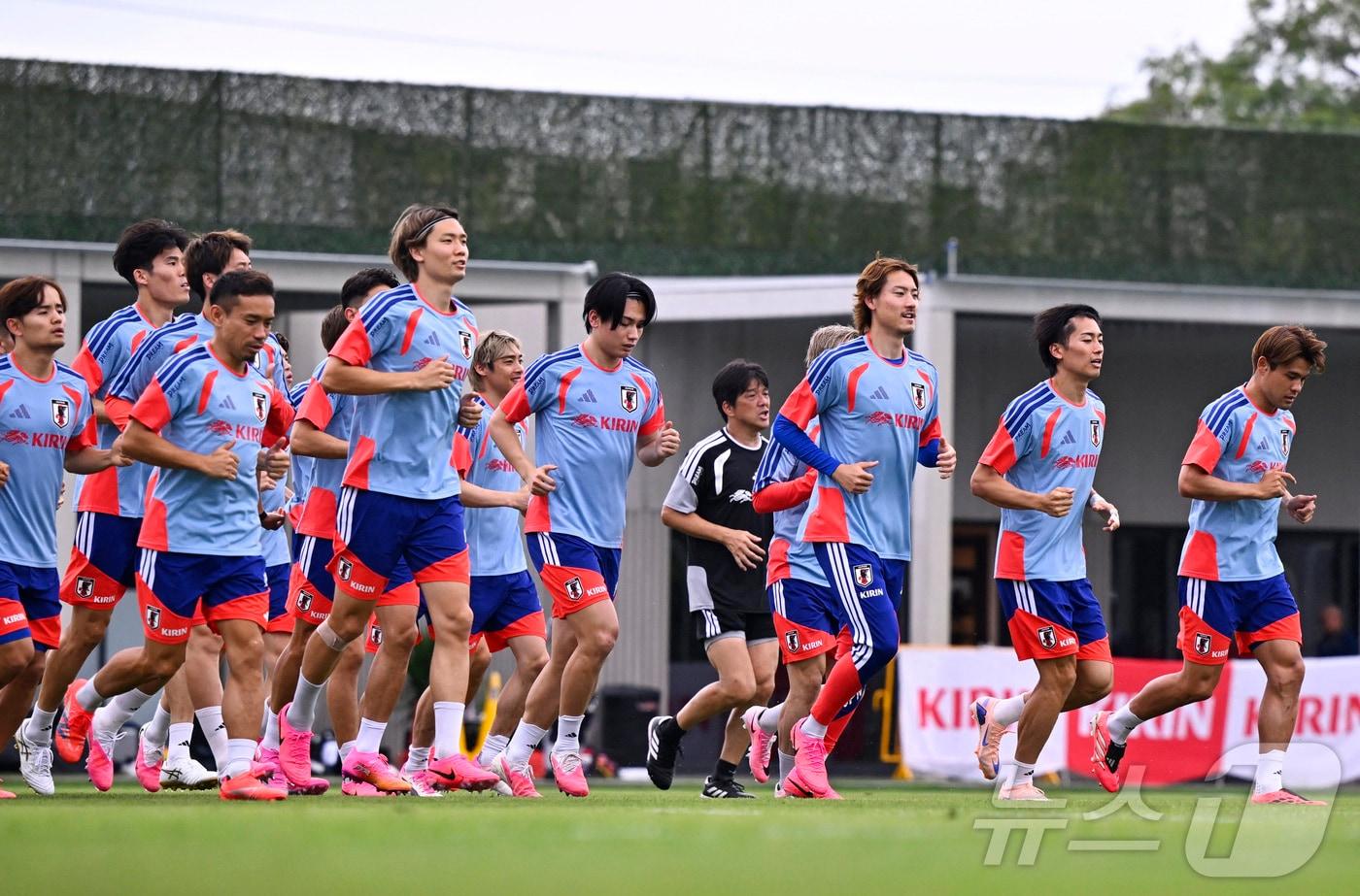 본문 이미지 - 일본 축구대표팀. ⓒ 로이터=뉴스1
