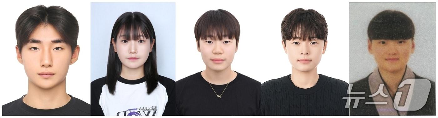 본문 이미지 - 국가대표 상비군에 발탁된 중원대학교 필드하키부 선수들. 왼쪽부터 최정희, 손나라, 안해인, 안해민, 엄지은.(중원대 제공. 재판매 및 DB금지)/뉴스1