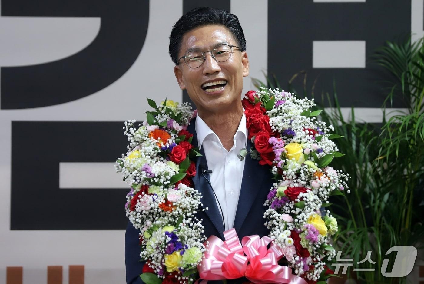본문 이미지 - 김병삼 경북 영천시장 당선인(김병삼 측 제공. 재판매 및 DB금지)/뉴스1