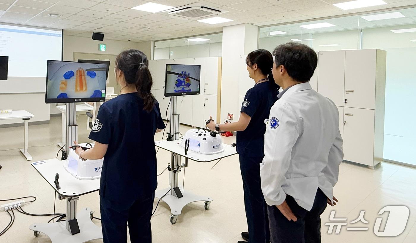 본문 이미지 - 대한외과학회 춘계학술대회 전공의 술기대회(충남대병원 제공) /뉴스1