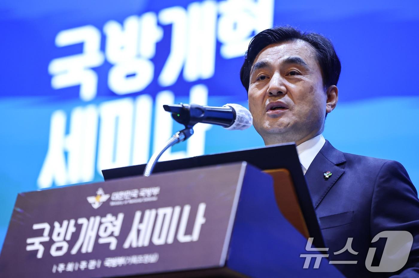 본문 이미지 - 안규백 국방부 장관. 2026.6.9 ⓒ 뉴스1 김도우 기자