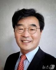본문 이미지 - 한국과학기술한림원은  1일 신임 사무처장에 김봉수 국립한국해양대학교 특임교수를 선임했다. 2026.07.01/뉴스1(한국과학기술한림원 제공)