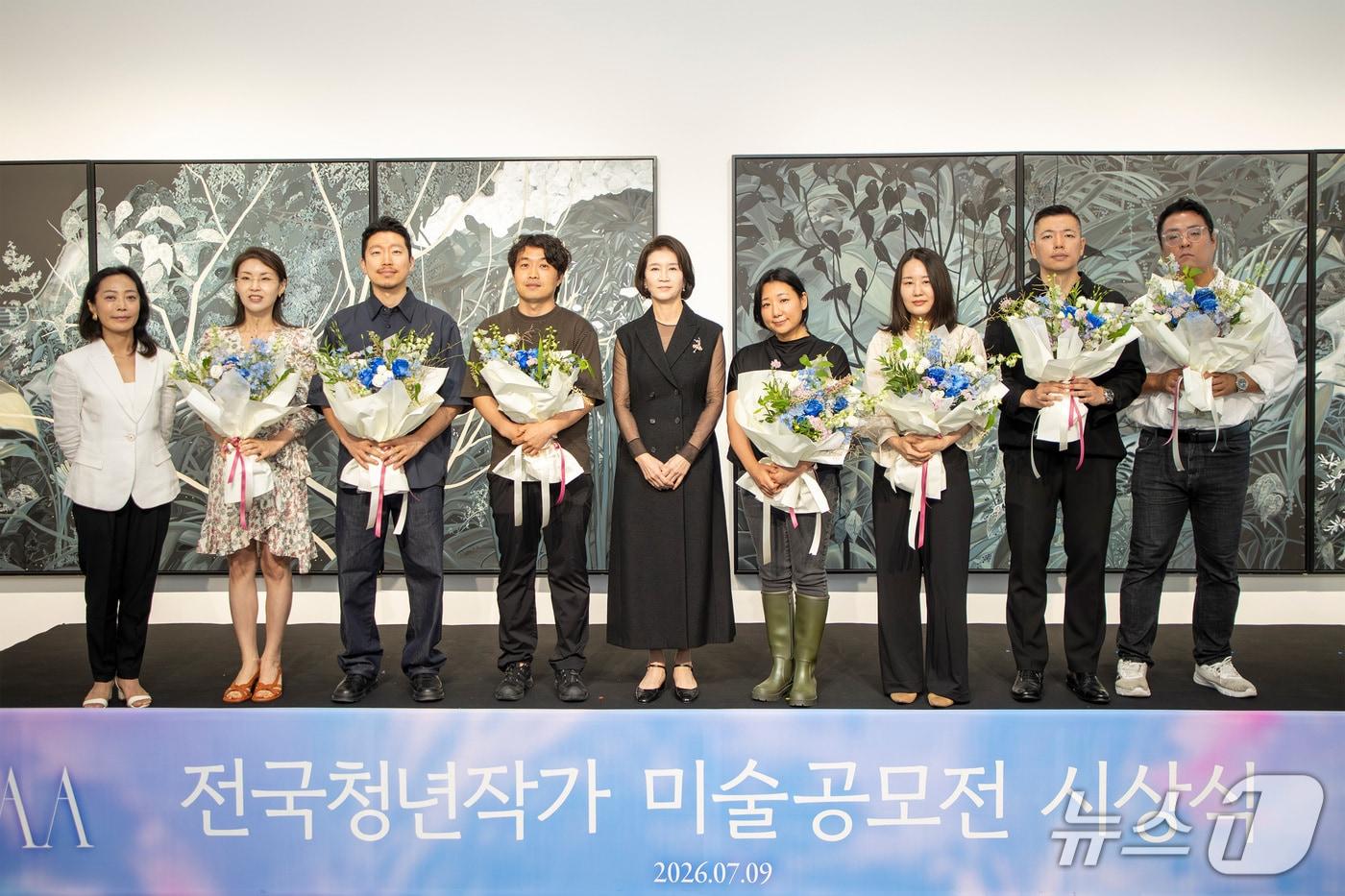 본문 이미지 -  전국 청년작가 미술 공모전 시상식 (호반그룹 제공)