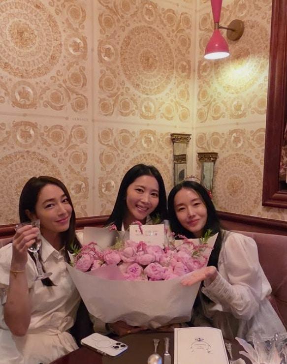 본문 이미지 - 배우 오윤아 인스타그램