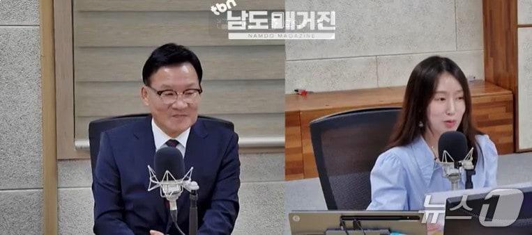 본문 이미지 - 10일 tbn광주교통방송에 출연한 강위원 전 전남도 경제부지사가 반도체 팹 유치와 관련해 이야기를 나누고 있다.(tbn광주교통방송 유튜브 캡처. 재판매 및 DB금지) 2026.7.11/뉴스1