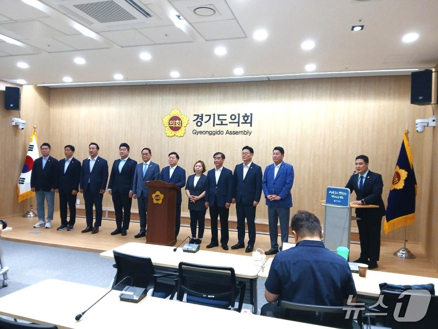 본문 이미지 - 13일 오전 박승원 경기 광명시장이 경기도의회 브리핑룸에서 기자회견을 열어 더불어민주당 최고위원 출마를 선언했다.2026.07.13/뉴스1 ⓒ News1 송용환 기자