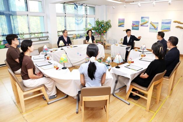 본문 이미지 - 청주 한솔초등학교 통합교육 현장 간담회.(충북교육청 제공. 재판매 및 DB금지)