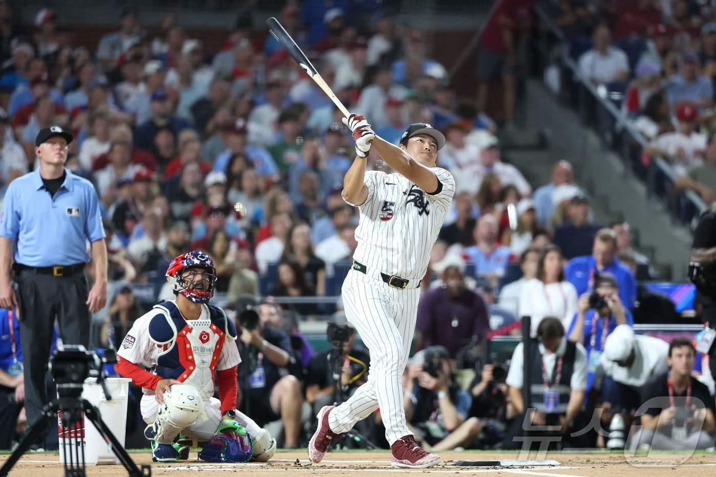 본문 이미지 - 무라카미 무네타카가 14일(한국시간) 열린 2026 MLB 올스타전 홈런 더비에서 1라운드 탈락했다. ⓒ AFP=뉴스1