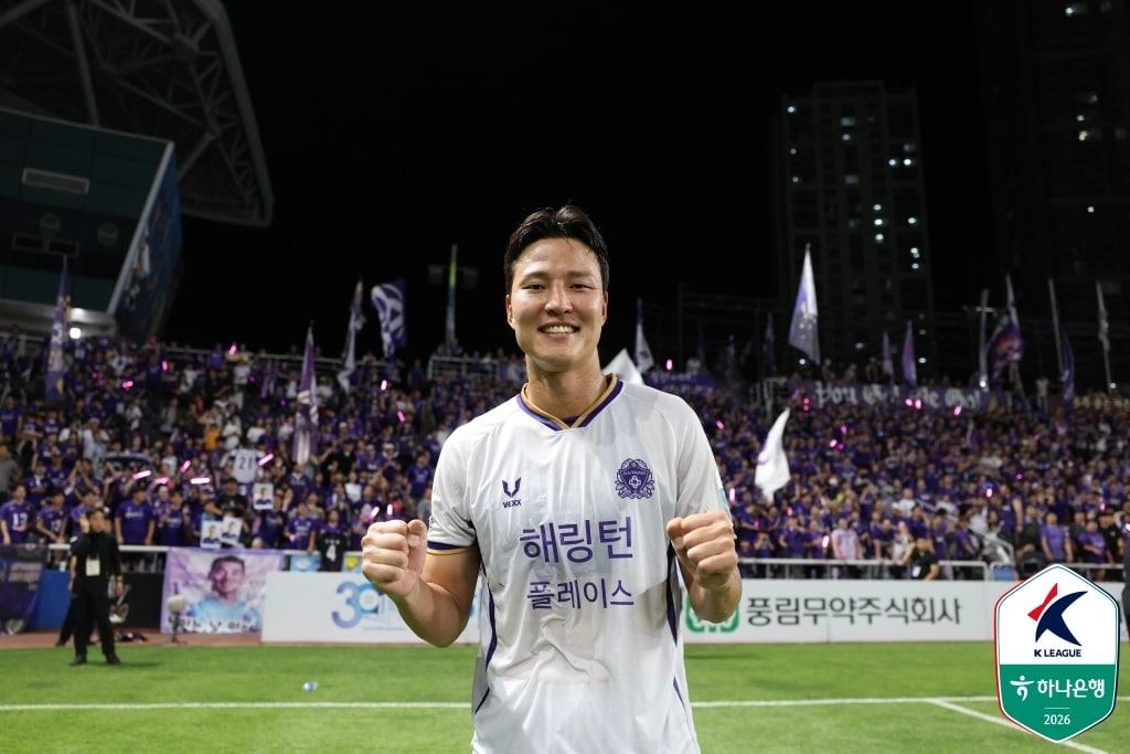 본문 이미지 - FC안양의 권경원(한국프로축구연맹 제공) 