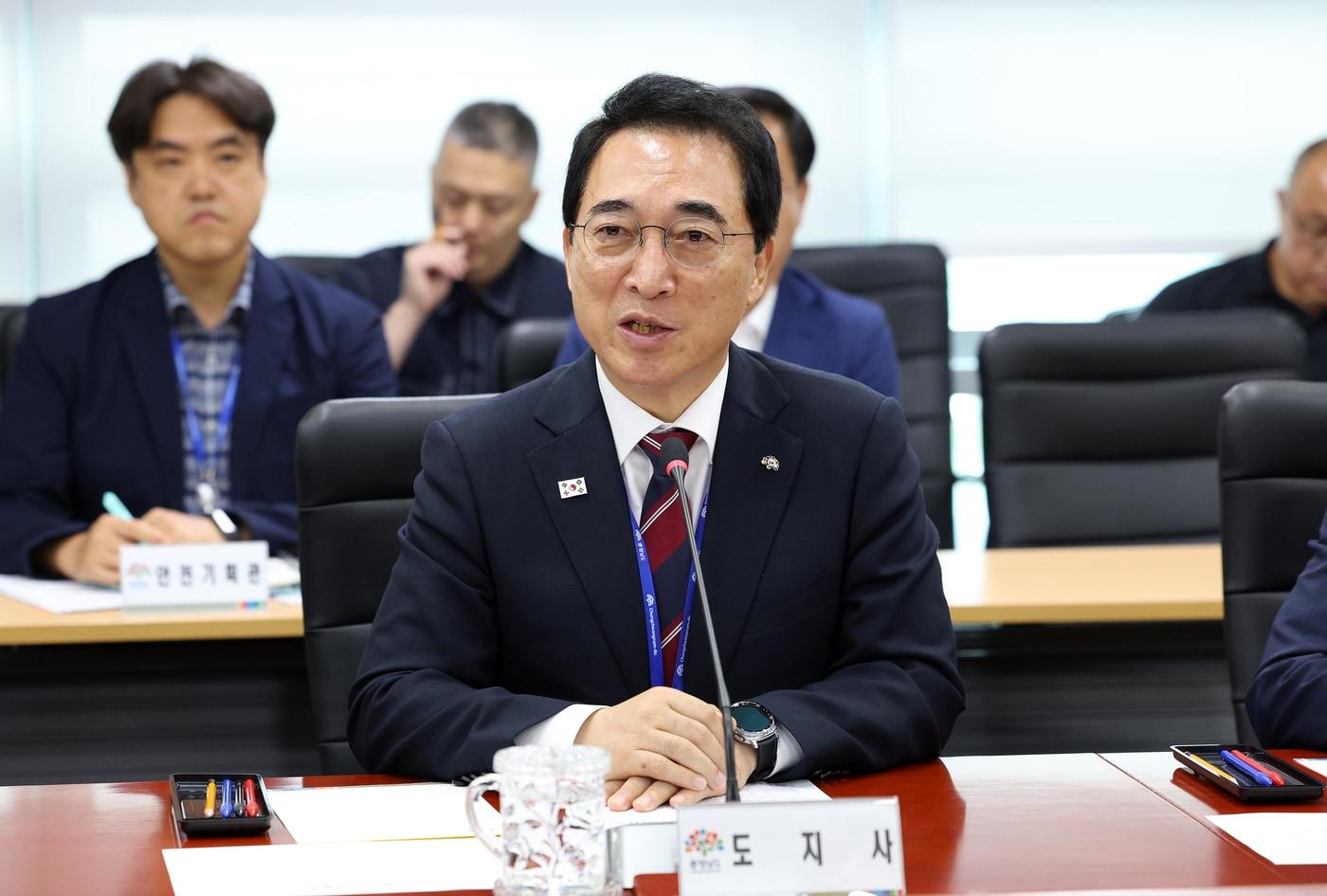 본문 이미지 -  박수현 충남지사가 실국원장 회의에 참석해 모두 발언을 하고 있다.(도 제공. 재판매 및 DB금지)/뉴스1