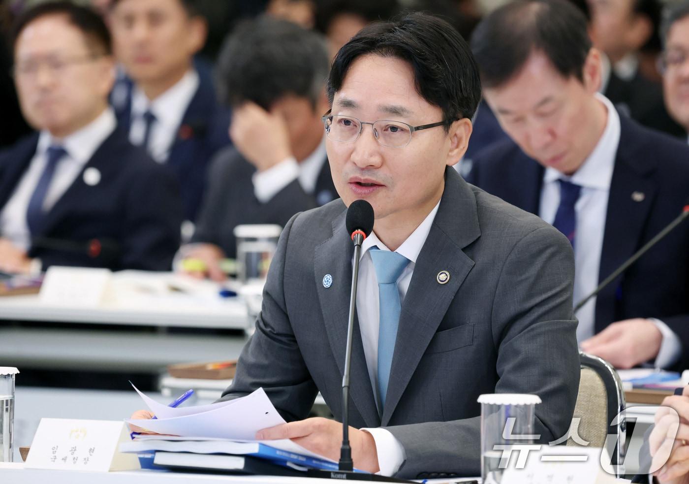 본문 이미지 - 임광현 국세청장이 15일 청와대 영빈관에서 열린 재정경제부, 국가데이터처, 금융위원회, 기획예산처 업무보고에서 발언을 하고 있다. 2026.7.15 ⓒ 뉴스1 허경 기자