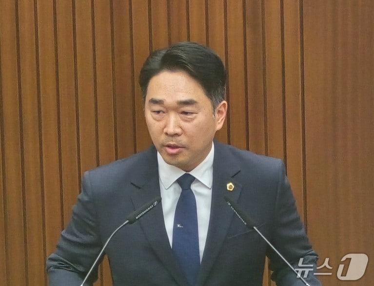 본문 이미지 - 5분 자유발언하는 김재형 세종시의원. / 뉴스1