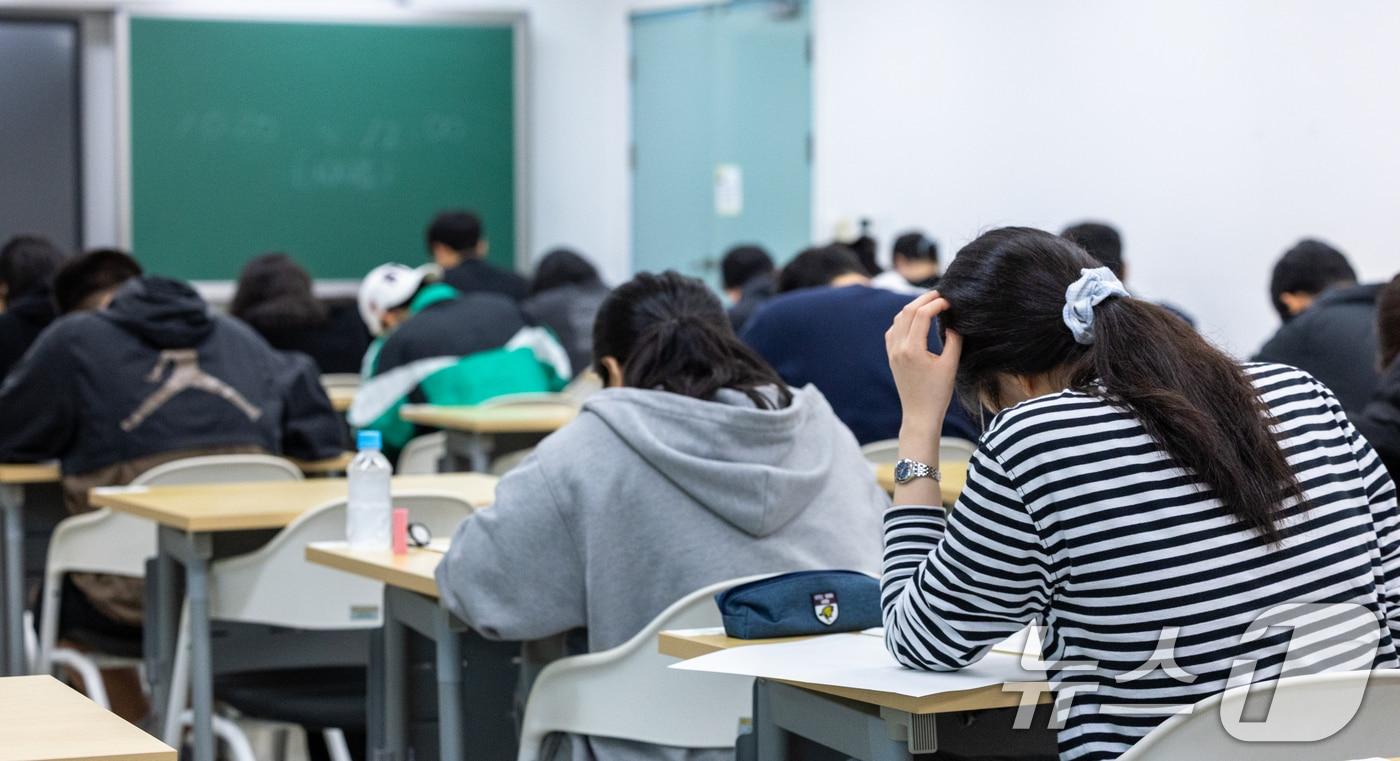 본문 이미지 - 수험생 자료사진(사진은 기사 내용과 무관함) / 뉴스1 ⓒ News1