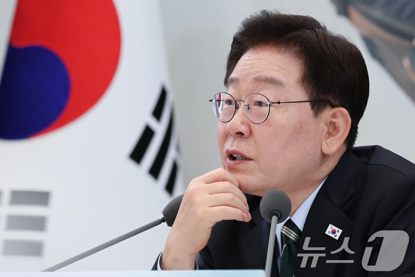 본문 이미지 - 이재명 대통령이 16일 청와대 영빈관에서 열린 국토교통부, 농림축산식품부, 해양수산부 2차 업무보고에서 발언을 하고 있다. 2026.7.16 ⓒ 뉴스1 이재명 기자