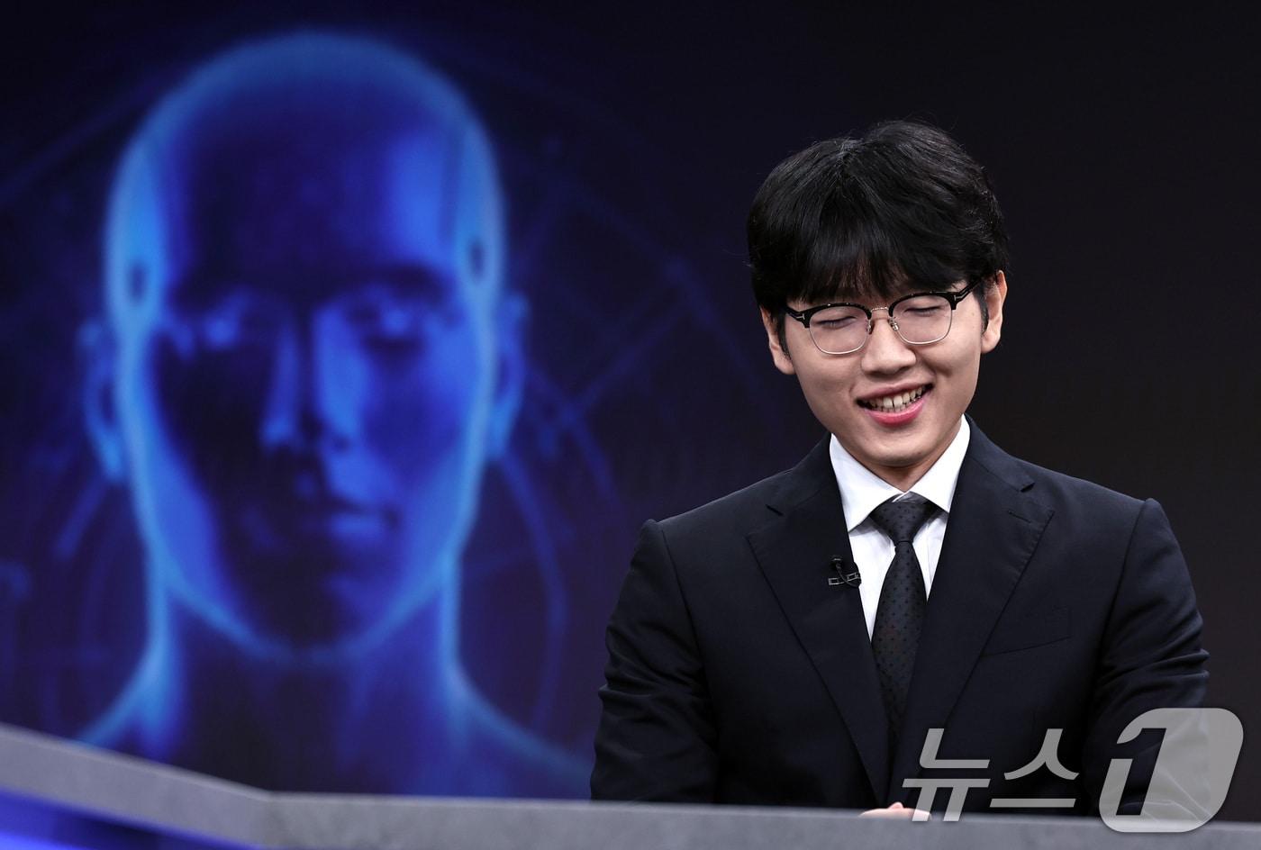 본문 이미지 - 바둑 세계랭킹 1위 신진서 9단. ⓒ 뉴스1 구윤성 기자