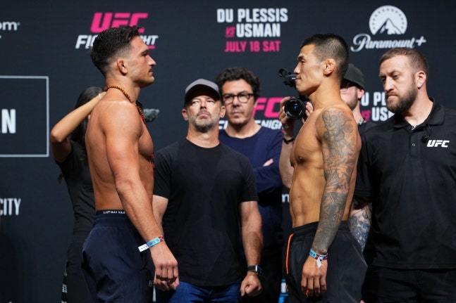 본문 이미지 - 고석현(오른쪽)이 레보스노야니에게 패해 UFC 3연승이 좌절됐다.(UFC 제공)