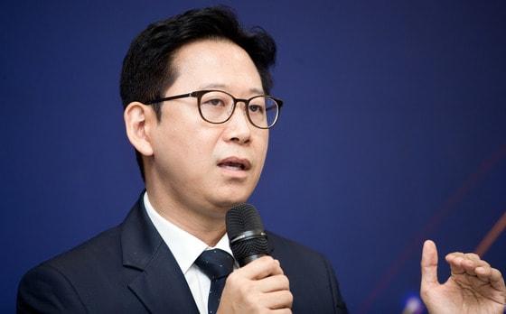 본문 이미지 - 배경훈 부총리 겸 과학기술정보통신부 장관이 20일 오전 세종특별자치시 정부세종청사에서 열린 '과학기술정보통신부 기자간담회'에서 취임 1주년 소회를 밝히고 있다. (과학기술정보통신부 제공. 재판매 및 DB금지) 2026.7.20 