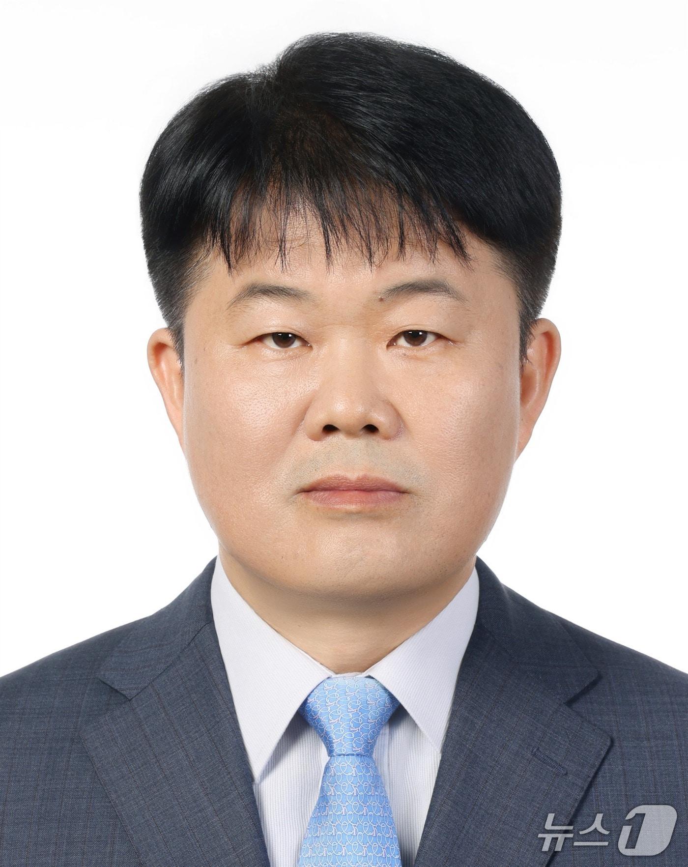 본문 이미지 - 김기영 제9기 국가도서관위원회 위원장