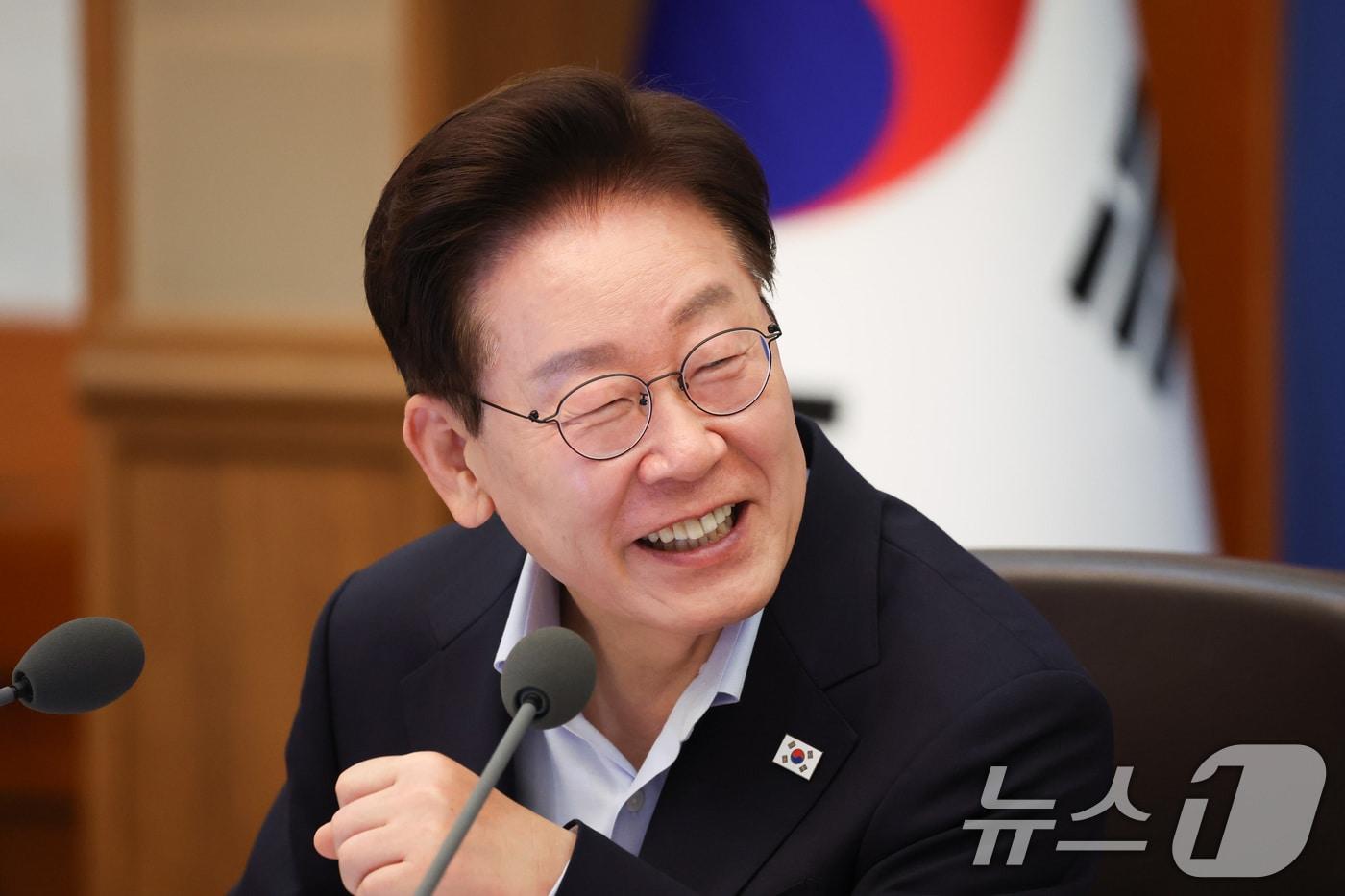 본문 이미지 - 이재명 대통령이 21일 청와대에서 열린 국무회의에서 발언을 하고 있다. 2026.7.21 ⓒ 뉴스1 허경 기자