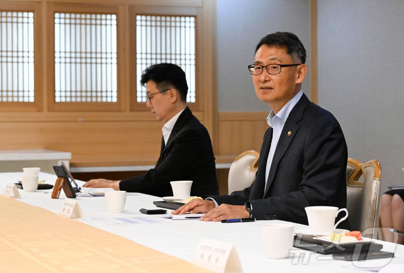 본문 이미지 - 허장 재정경제부 2차관이 21일 서울 종로구 정부서울청사에서 열린 '외환시장 관련 수출기업 간담회'에서 발언하고 있다. (재정경제부 제공, 재판매 및 DB 금지) 2026.7.21 ⓒ 뉴스1