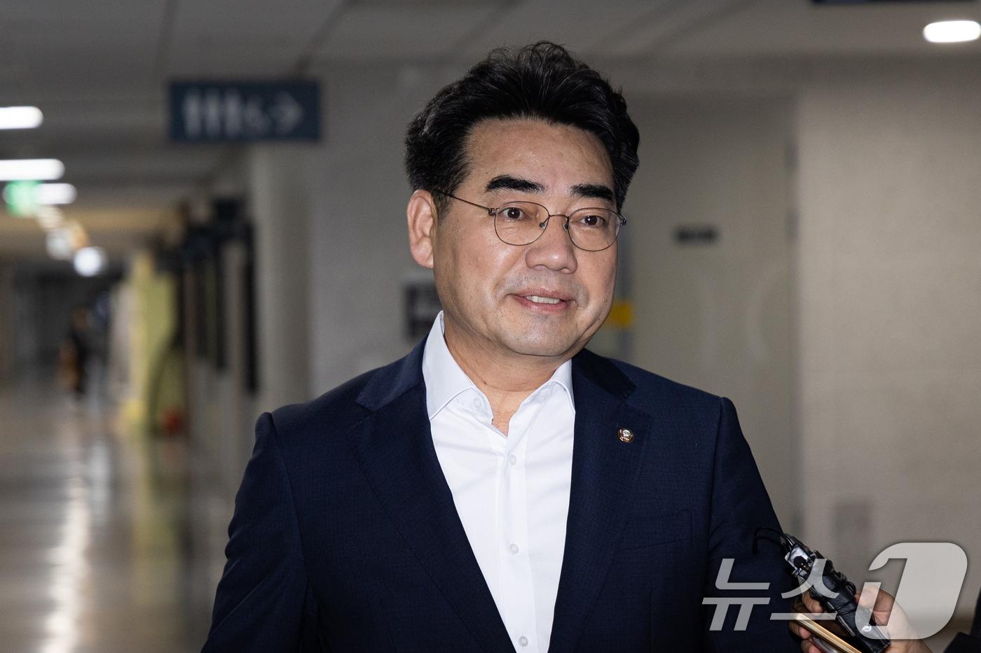 본문 이미지 - 이성권 국민의힘 의원이 22일 서울 여의도 국회 의원회관에서 열린 당내 소장파 의원모임 '대안과미래' 조찬모임에 참석하고 있다. 2026.7.22 ⓒ 뉴스1 유승관 기자