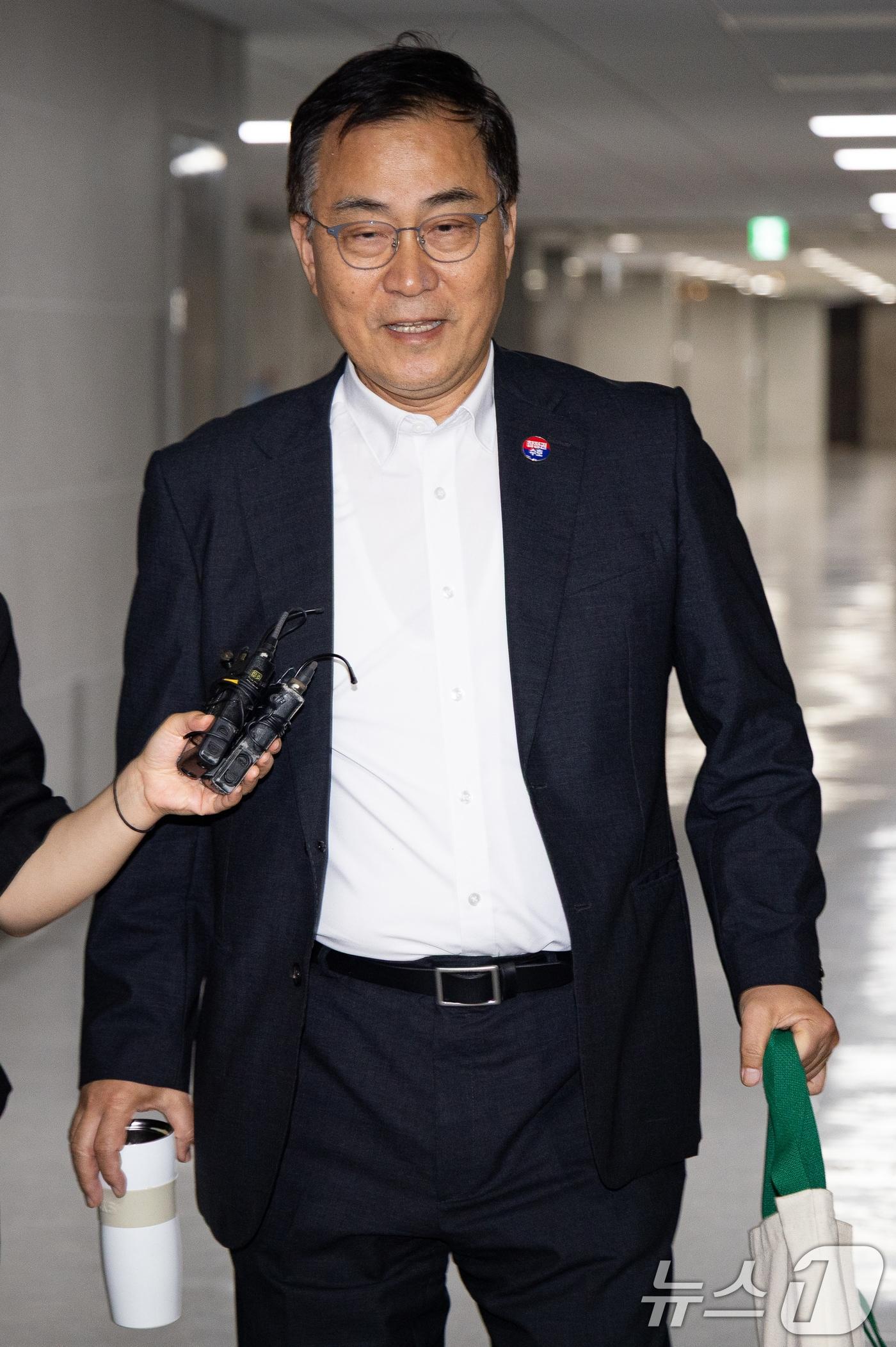 본문 이미지 - 최형두 국민의힘 의원이 지난 7월 22일 서울 여의도 국회 의원회관에서 열린 당내 소장파 의원모임 '대안과미래' 조찬모임에 참석하고 있는 모습. 2026.7.22 ⓒ 뉴스1 유승관 기자