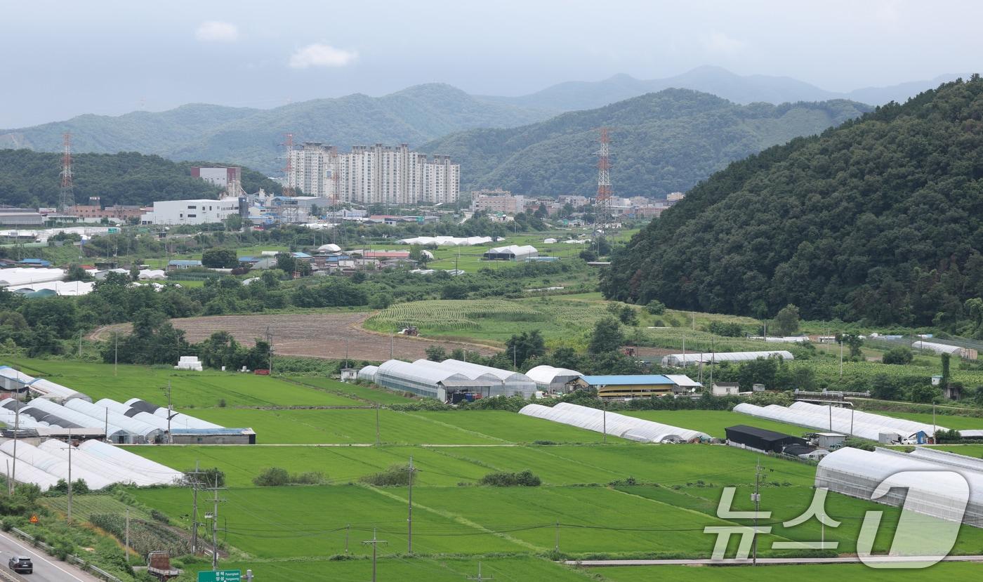 본문 이미지 - 경기 용인시 처인구 이동읍 용인 반도체 국가산단 부지. 2026.7.22 ⓒ 뉴스1 김영운 기자