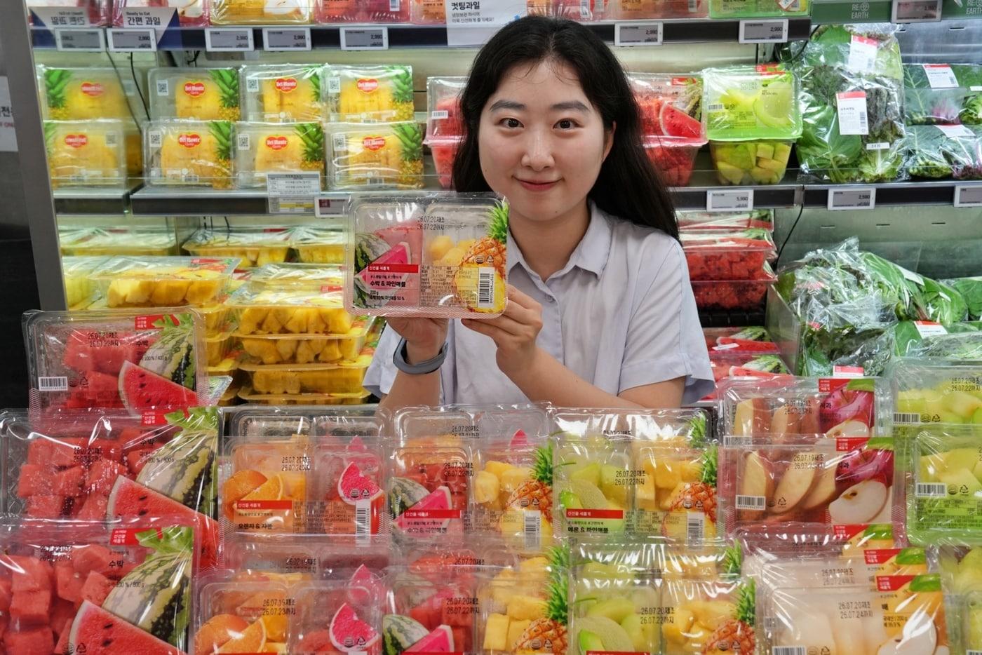 본문 이미지 - 롯데마트 소용량 조각과일 홍보 이미지(롯데마트 제공)