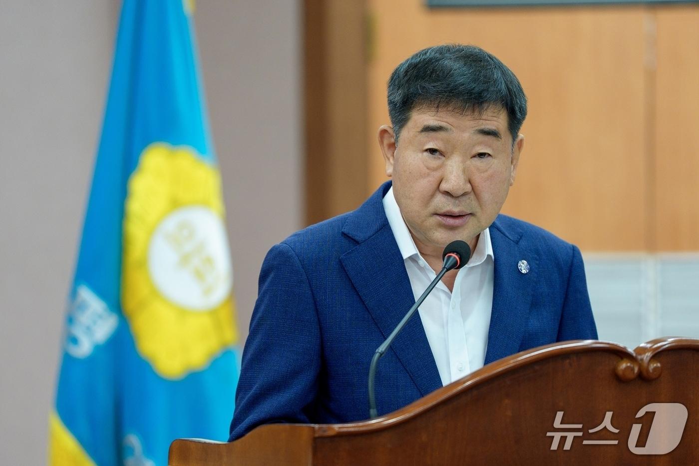본문 이미지 - 군의회 군정보고에서 군정 운영 방향을 제시하는 이재영 증평군수.(증평군 제공. 재판매 및 DB금지)/뉴스1