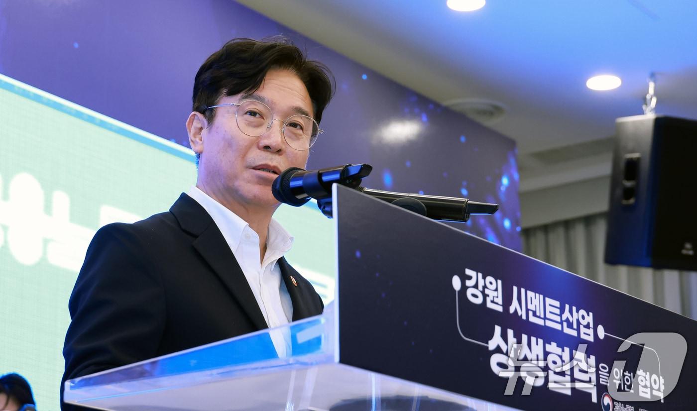 본문 이미지 - 김영훈 고용노동부 장관(고용노동부 제공. 재판매 및 DB금지) 2026.7.23 ⓒ 뉴스1