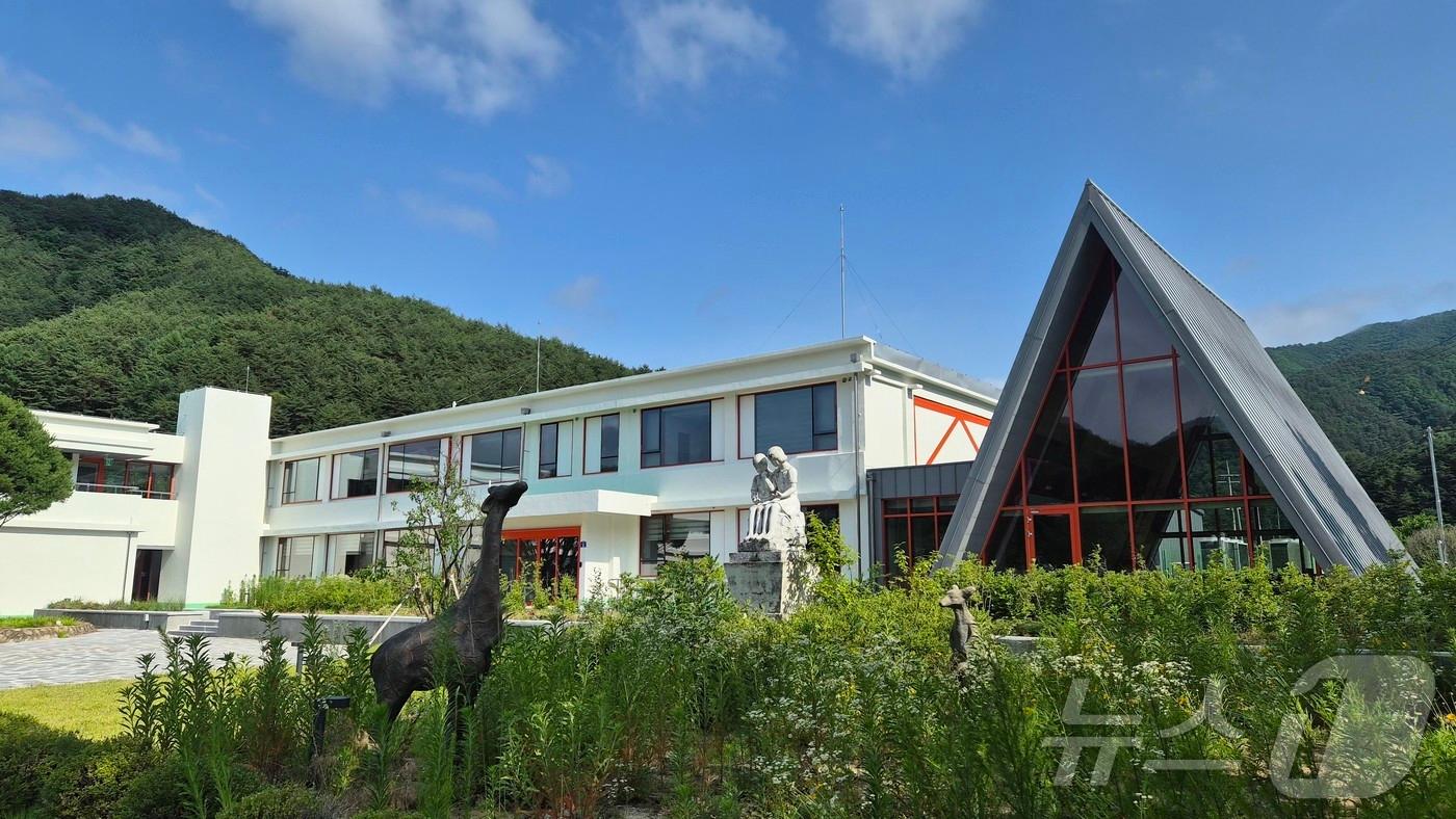 본문 이미지 - 경북 봉화군은 26일 산타포레리조트를 중심으로 분천산타마을과 주변 관광지를 연결하는 체류형 관광사업을 추진한다. /뉴스1