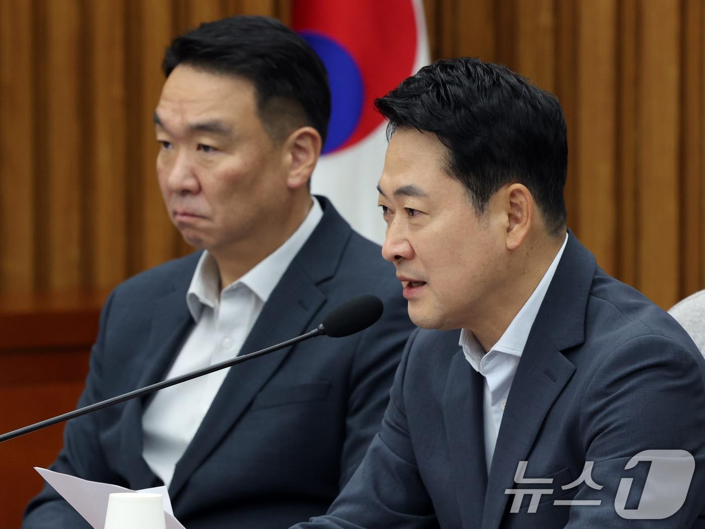 본문 이미지 - 장동혁 국민의힘 대표가 24일 오전 서울 여의도 국회에서 열린 '규제에서 시장으로, 징벌에서 합리로' 국민의힘 부동산정책 정상화 토론회에서 인사말을 하고 있다. 2026.7.24 ⓒ 뉴스1 황기선 기자