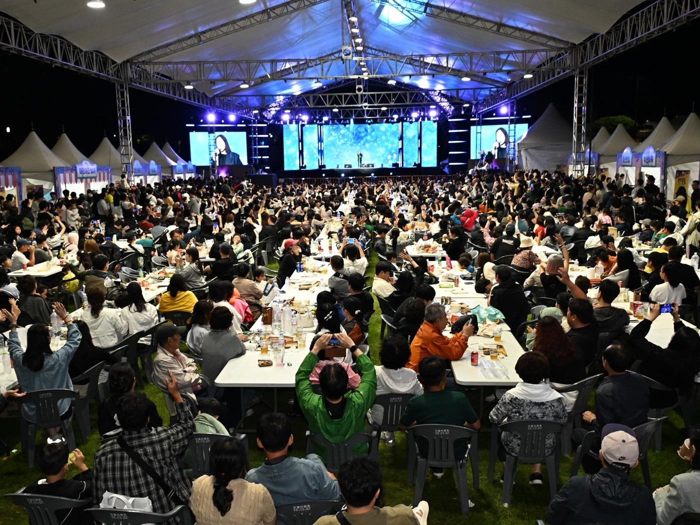 본문 이미지 - 지난 2026년 하이원리조트에서 진행된 잇다 페스타 공연(하이원리조트 제공) 