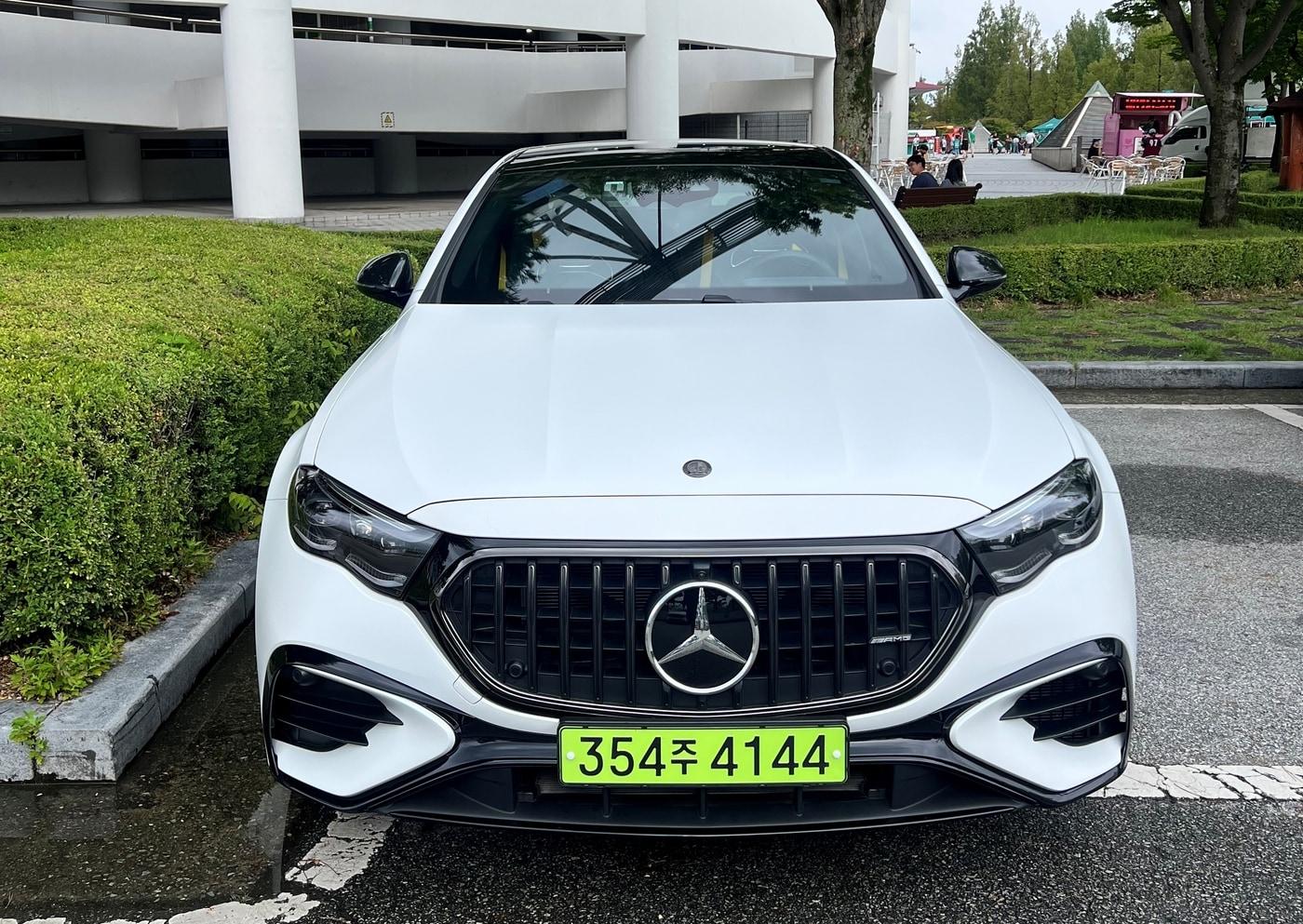 본문 이미지 - 메르세데스-AMG E 53 하이브리드 4MATIC+ 에디션1. ⓒ 뉴스1 신현우 기자