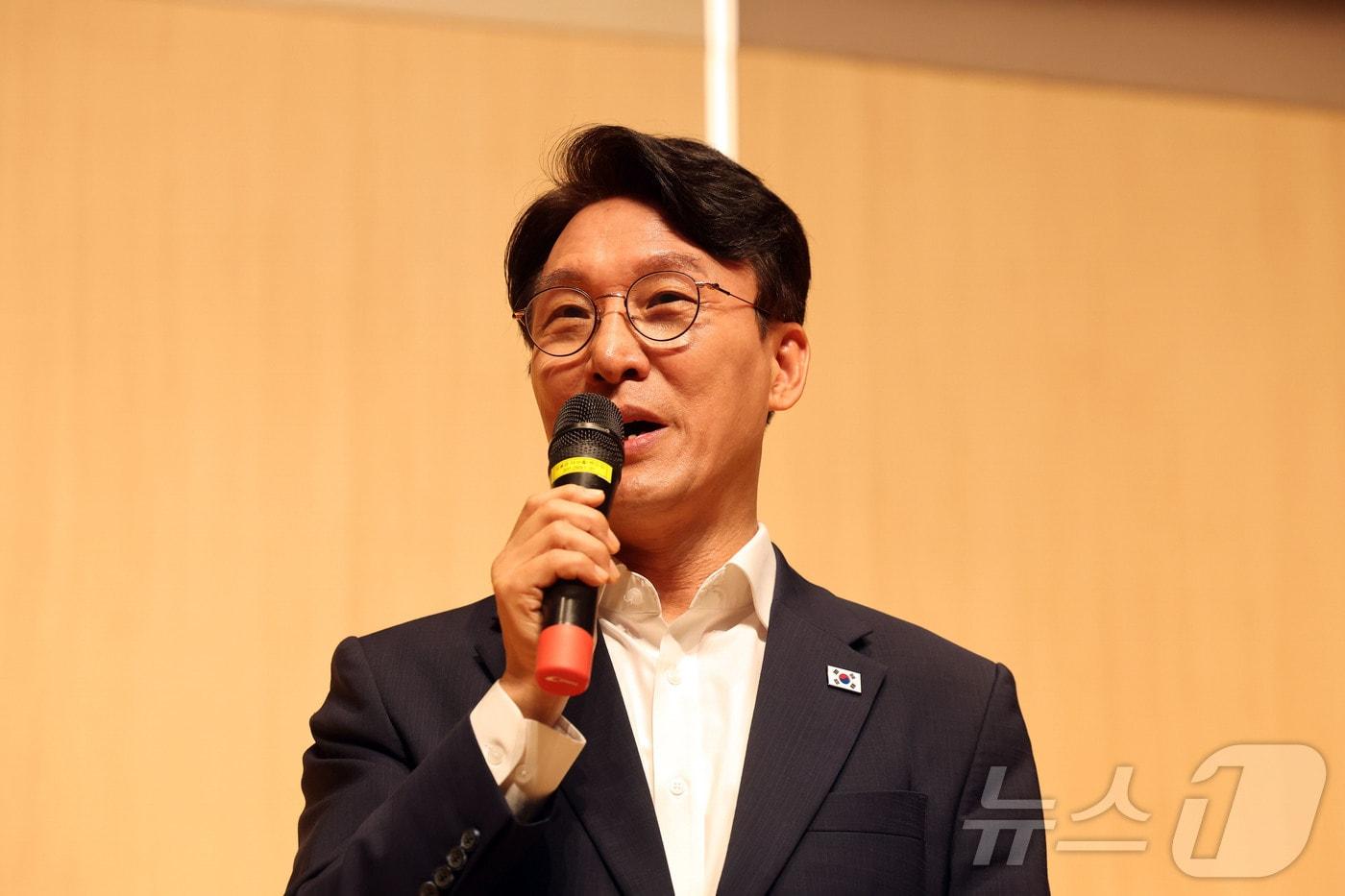 본문 이미지 - 더불어민주당 당권 주자인 김민석 의원이 26일 전남광주통합특별시 북구 광주과학기술원에서 열린 초청 강연회에서 발언을 하고 있다. 2026.7.26 ⓒ 뉴스1 조수민 기자