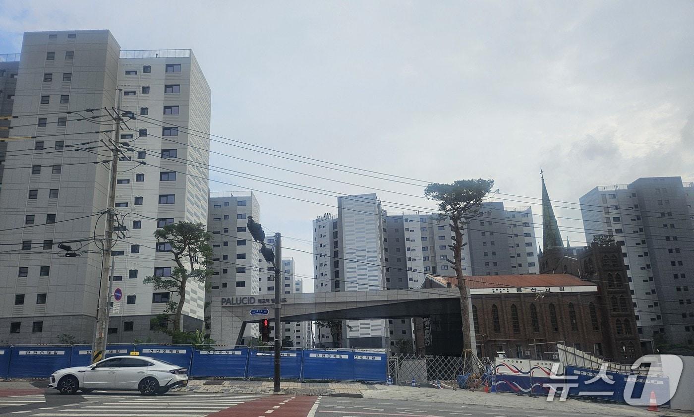 본문 이미지 -  수원 매교역 팰루시드 단지 ⓒ 뉴스1 오현주 기자 