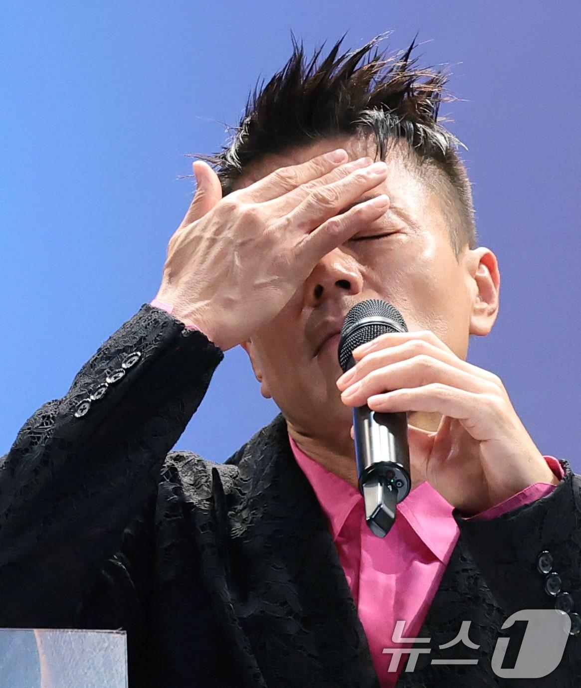 본문 이미지 - 박진영 대중문화교류위원회 공동위원장이 지난 7월 27일 서울시 종로구 국립현대미술관 교육동에서 열린 패노메논 기자간담회에 참석해 취재진 질문에 답하고 있다. 2026.7.27 ⓒ 뉴스1 권현진 기자